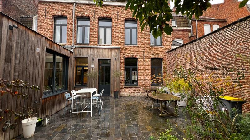 Maison - 270 m² - 7 pièces