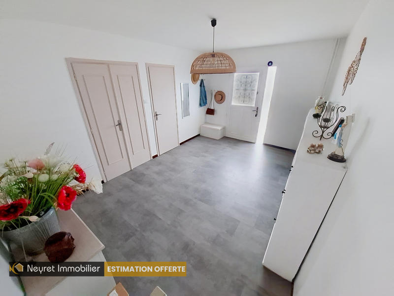 Maison - 257 m² - 8 pièces