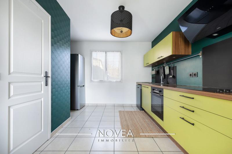 Maison traditionnelle - 102 m² - 5 pièces