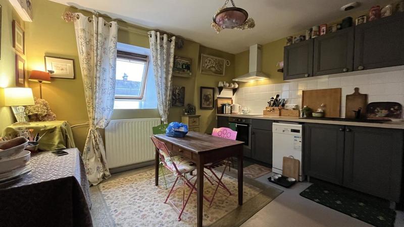 Appartement - 142 m² - 4 pièces