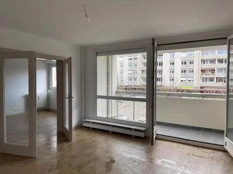 Appartement - 94 m² - 4 pièces