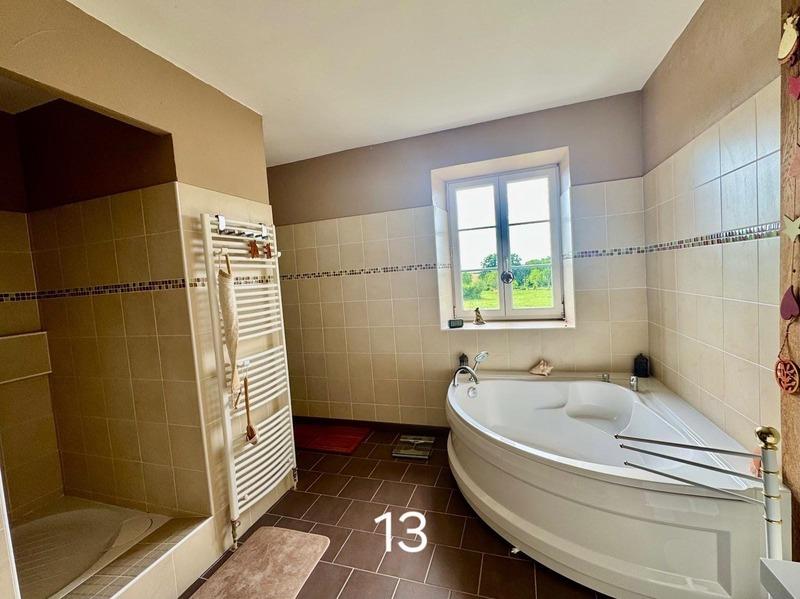 Corps de ferme - 368 m² - 11 pièces