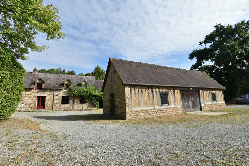 Propriété - 173 m² - 10 pièces