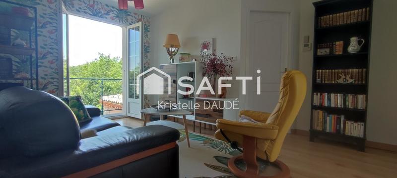 Maison - 210 m² - 6 pièces