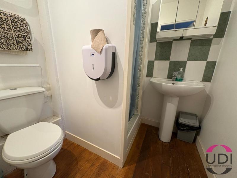 Maison - 235 m² - 8 pièces