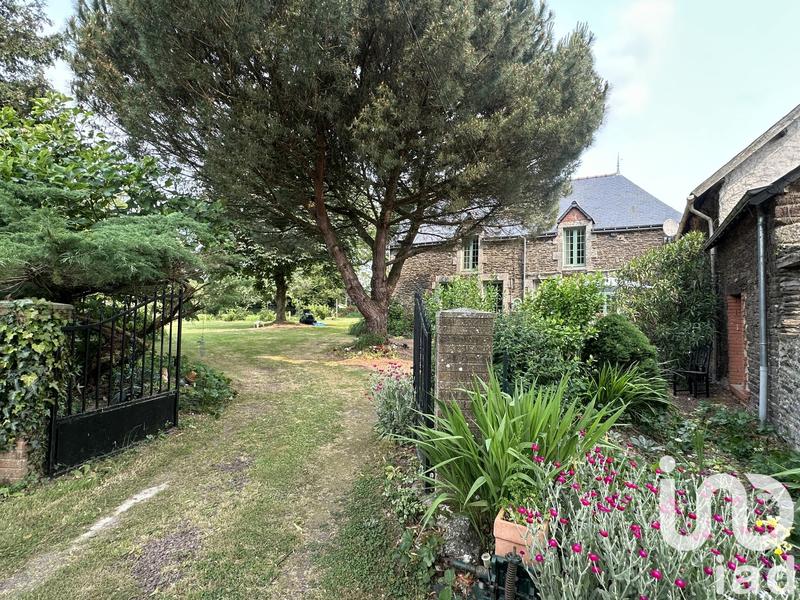 Maison - 218 m² - 11 pièces