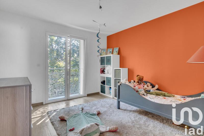 Maison - 285 m² - 9 pièces