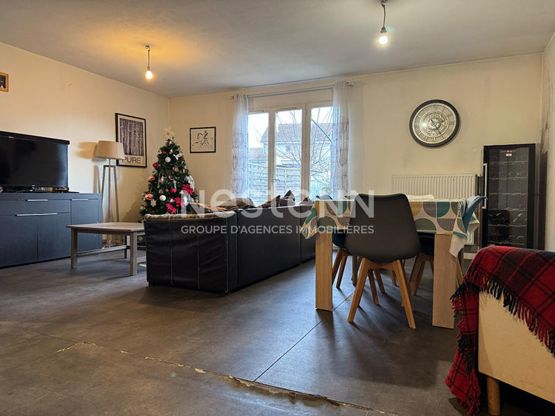 Maison - 90 m² - 5 pièces