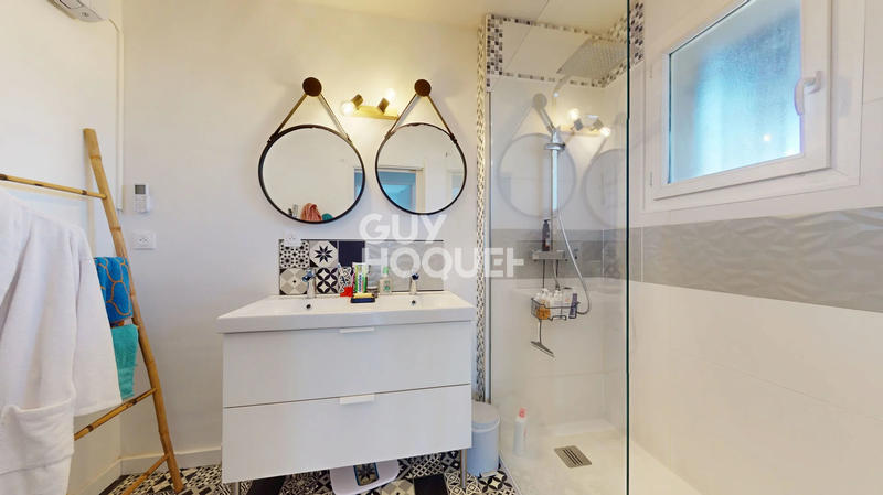 Maison - 87 m² - 4 pièces