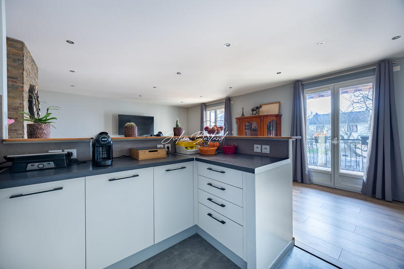 Appartement - 94 m² - 3 pièces