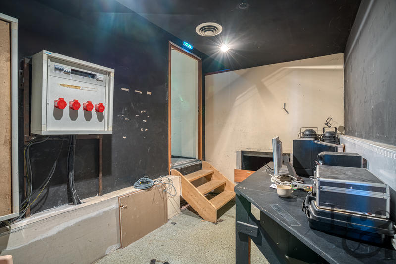 Maison - 597 m² - 12 pièces