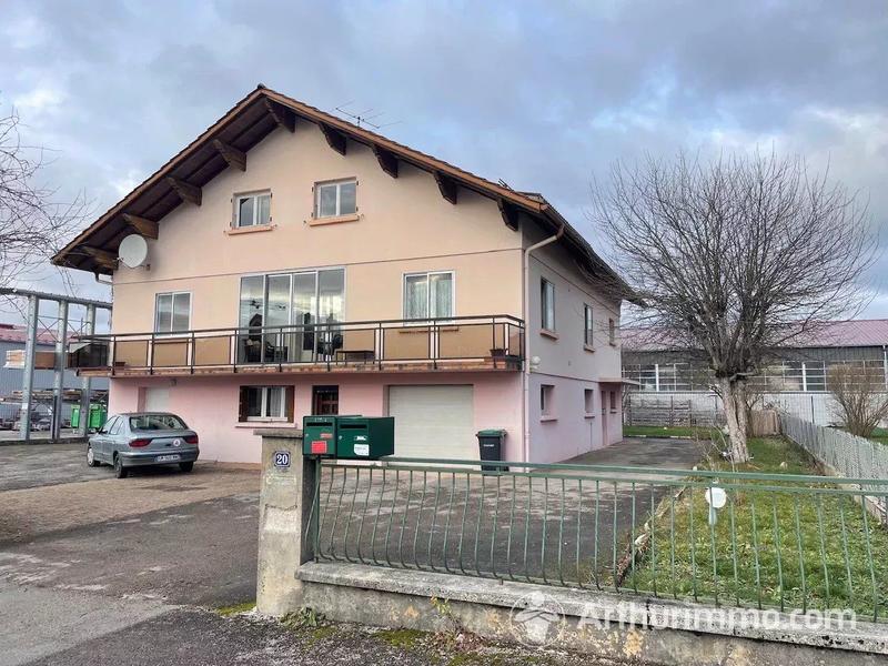 Appartement - 390 m² - 17 pièces