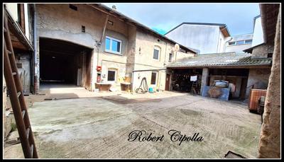 Immeuble - 1 100 m² - 18 pièces