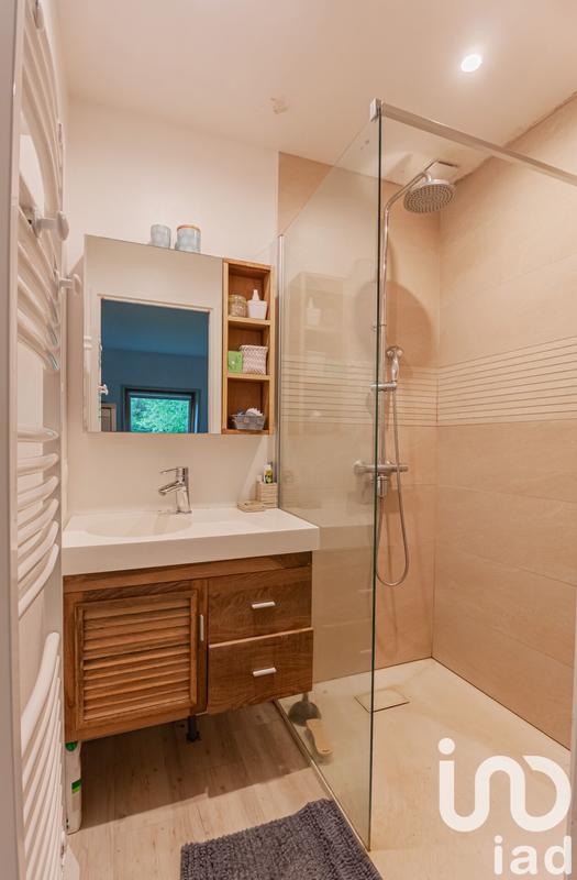 Maison - 97 m² - 5 pièces