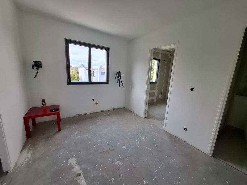 Maison - 180 m² - 7 pièces