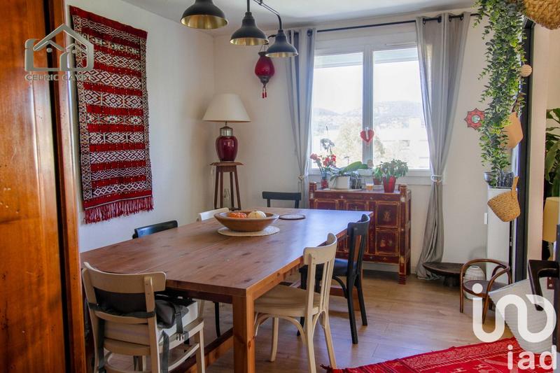 Appartement - 81 m² - 4 pièces