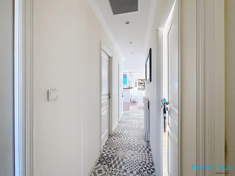 Maison - 85 m² - 5 pièces