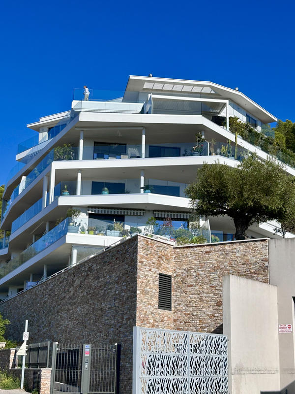 Appartement - 90 m² - 4 pièces