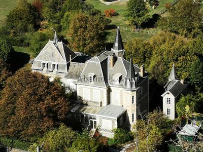 Château - 480 m² - 20 pièces