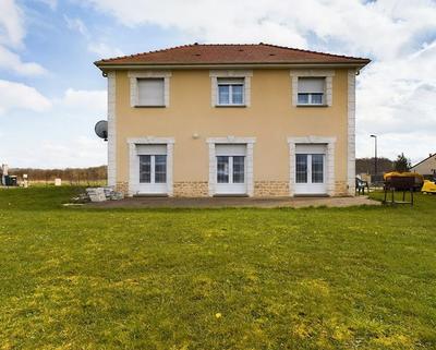 Maison - 155 m² - 7 pièces