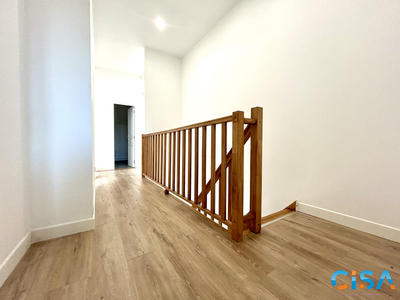 Maison - 96 m² - 5 pièces