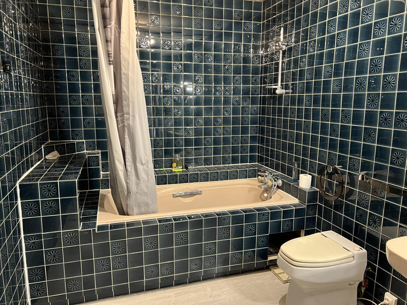 Maison - 210 m² - 6 pièces