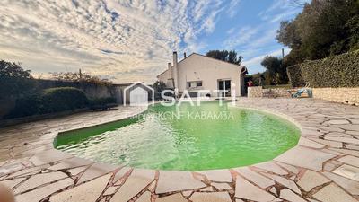 Maison - 105 m² - 5 pièces