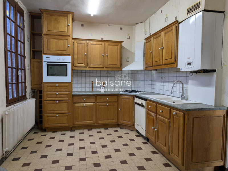 Maison - 92 m² - 6 pièces