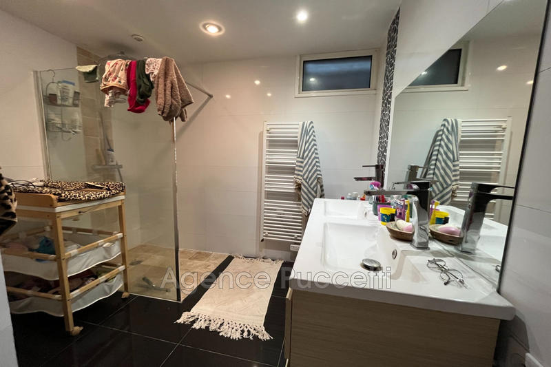 Appartement - 94 m² - 3 pièces