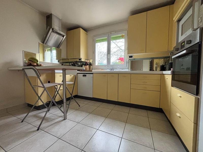 Maison - 104 m² - 6 pièces