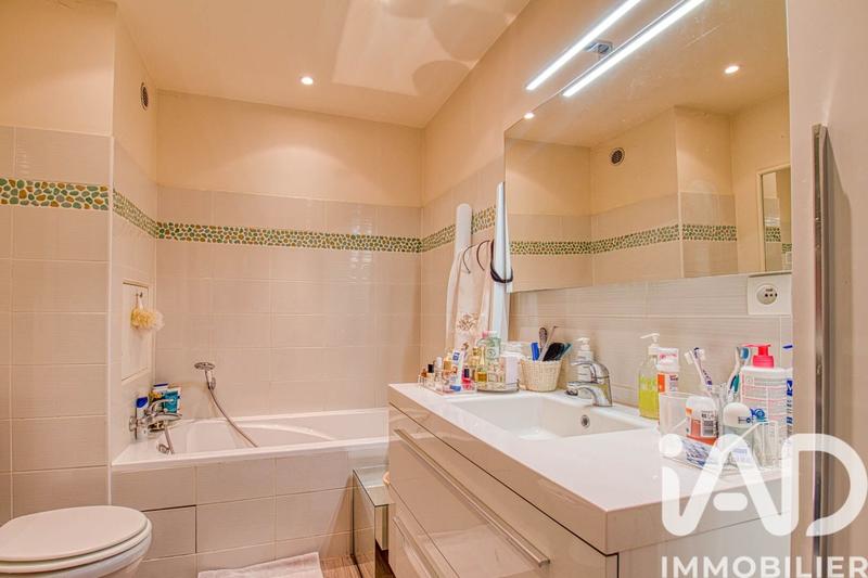 Appartement - 97 m² - 5 pièces