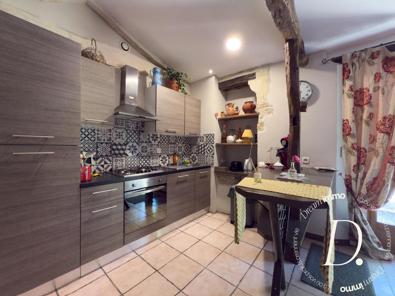 Maison - 260 m² - 7 pièces