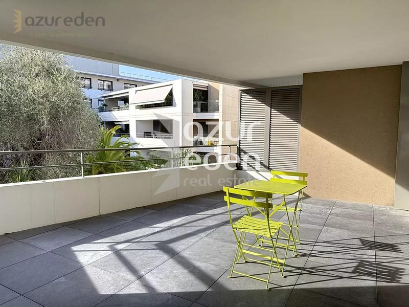 Appartement - 80 m² - 3 pièces