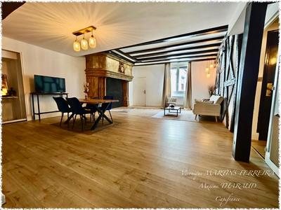 Appartement bourgeois - 143 m² - 4 pièces