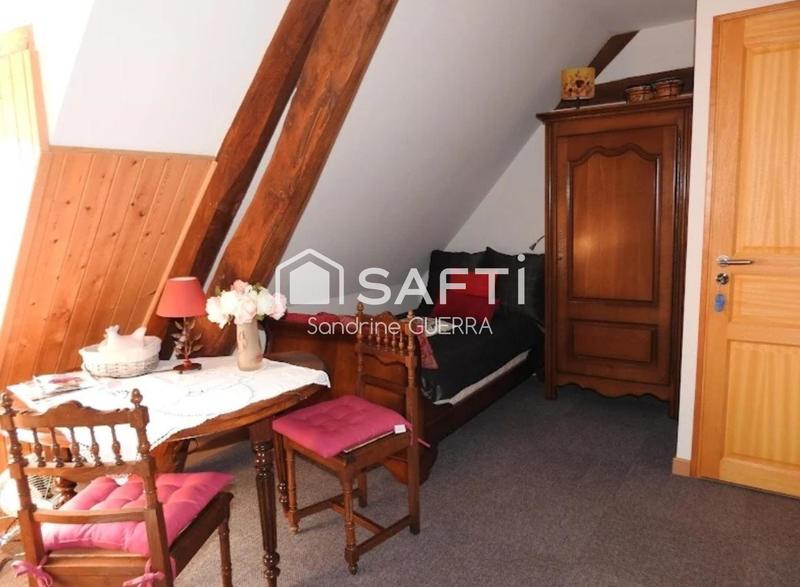 Maison - 200 m² - 10 pièces