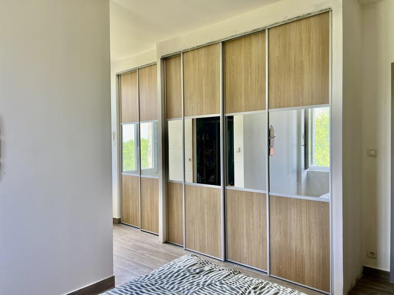 Maison traditionnelle - 222 m² - 6 pièces