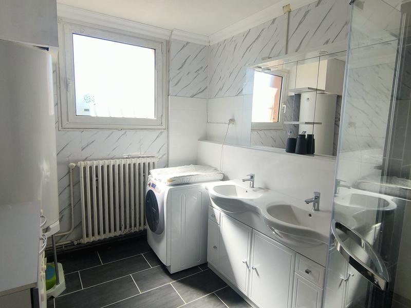 Maison - 121 m² - 6 pièces