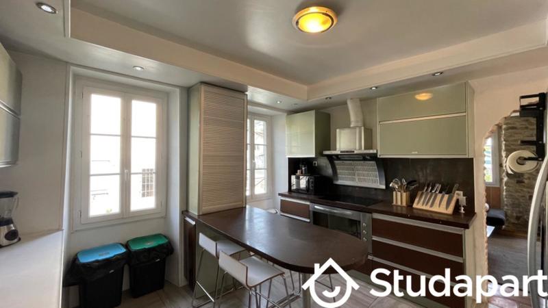 Chambre - 12 m² - 1 pièce