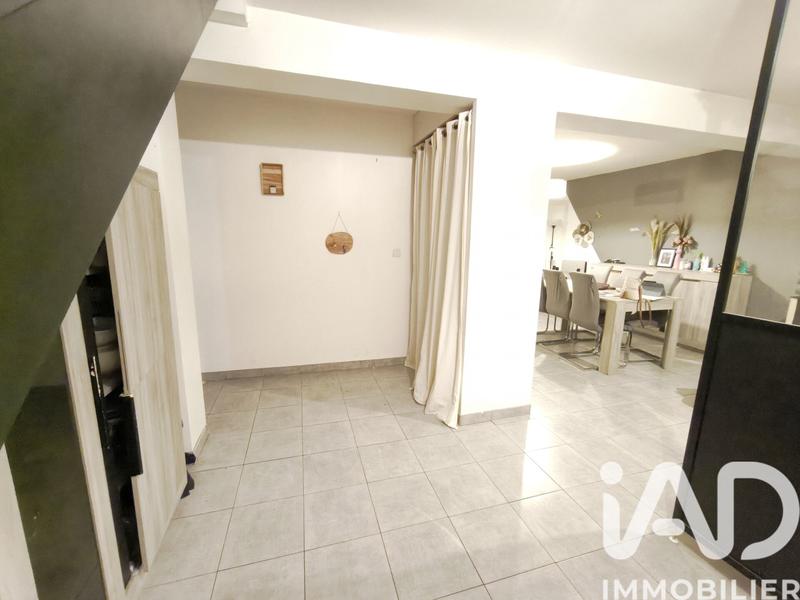 Maison - 95 m² - 5 pièces