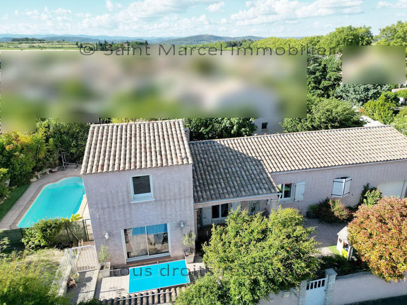 Maison - 161 m² - 7 pièces