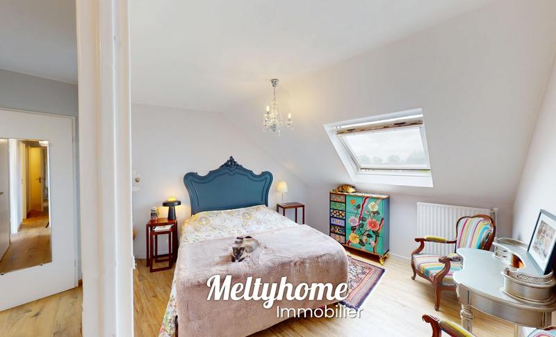 Appartement - 85 m² - 4 pièces