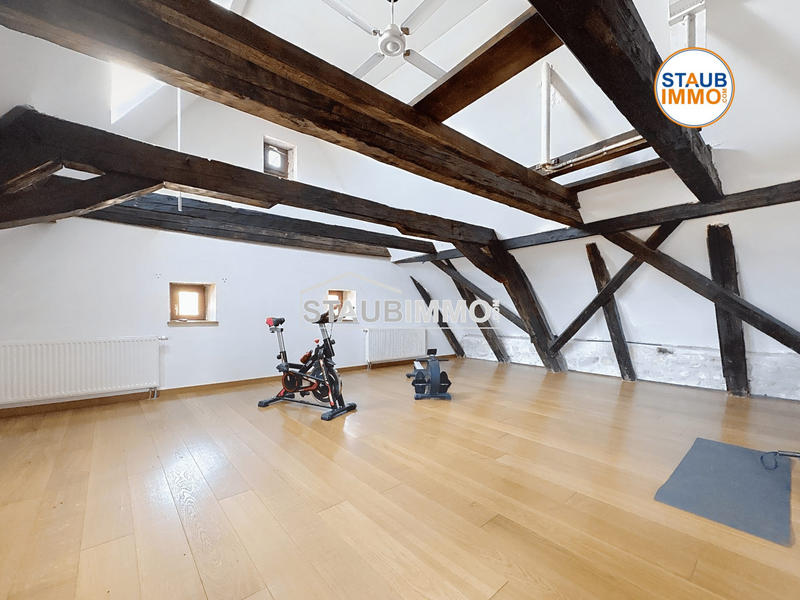 Maison - 243 m² - 7 pièces