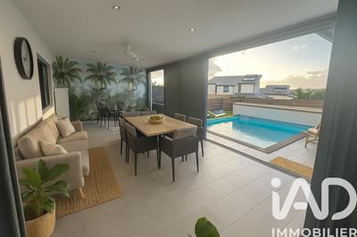 Maison - 113 m² - 4 pièces