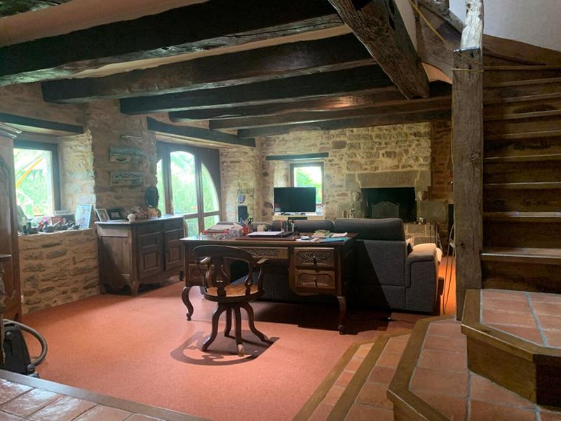 Propriété - 205 m² - 6 pièces