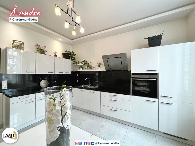 Appartement - 108 m² - 5 pièces