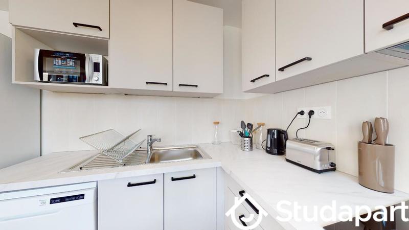 Chambre - 11 m² - 1 pièce