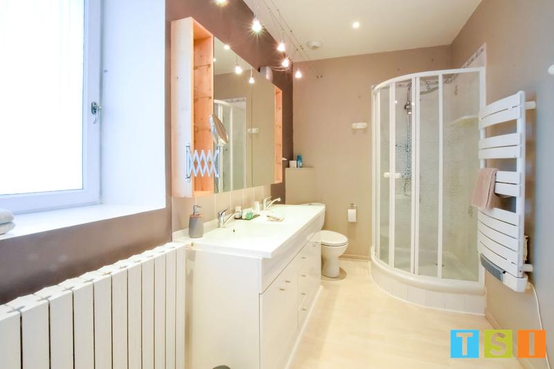 Maison - 625 m² - 12 pièces