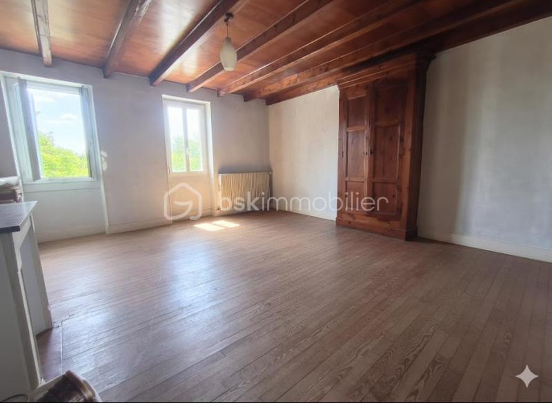 Maison - 200 m² - 8 pièces