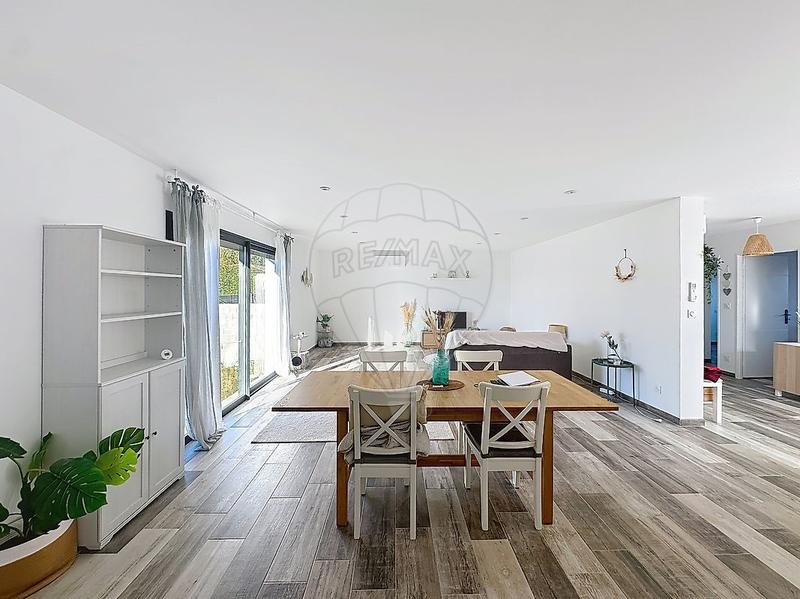 Maison - 122 m² - 4 pièces