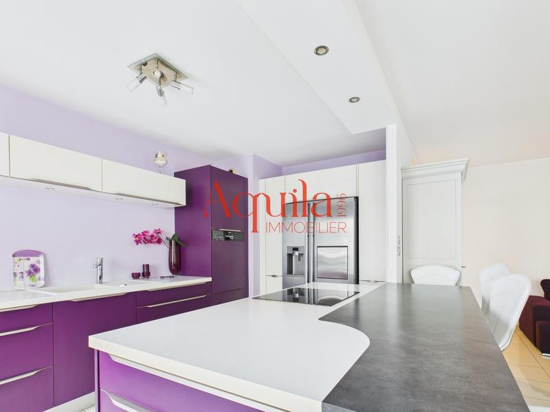 Appartement - 101 m² - 4 pièces